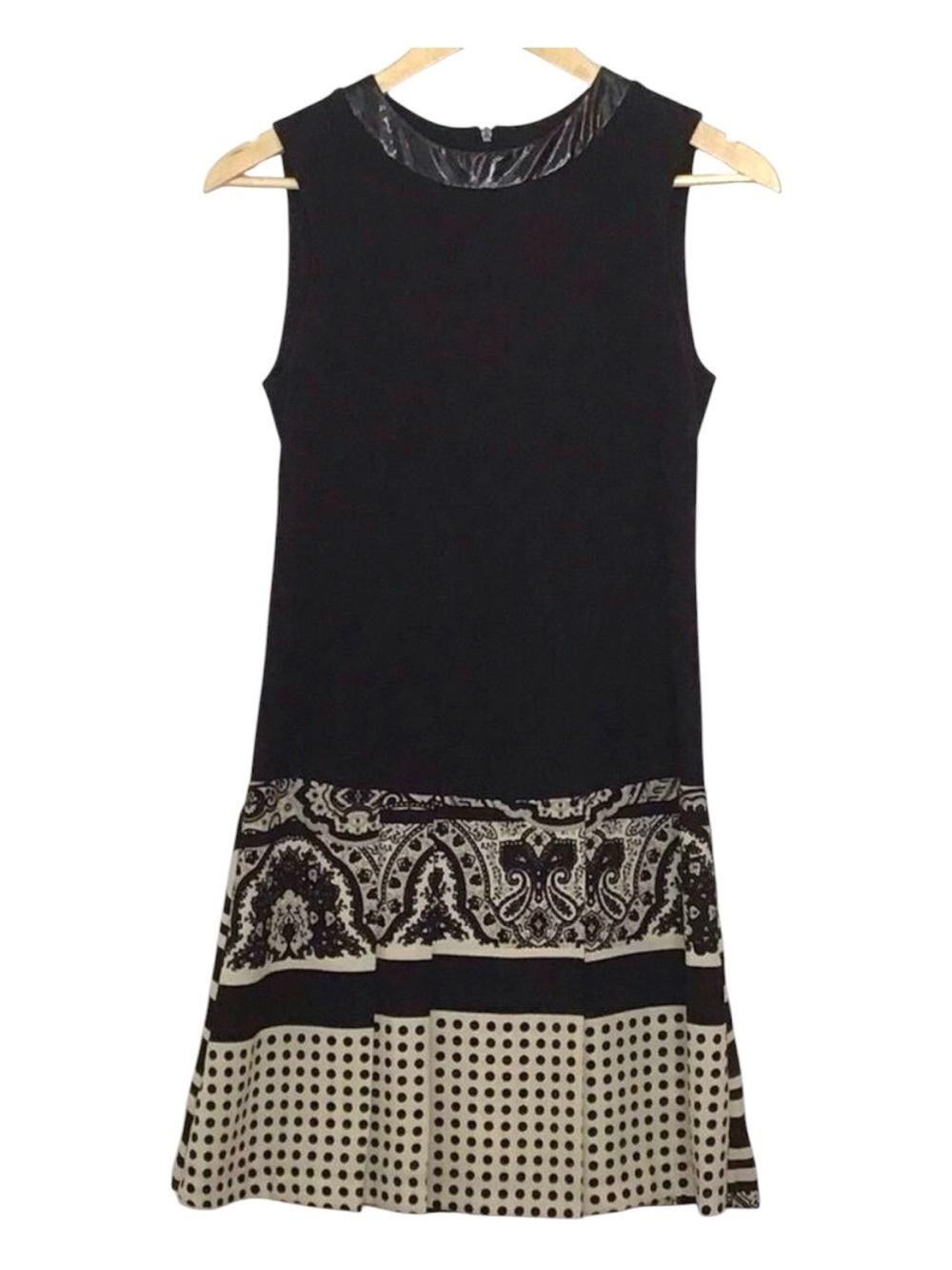 𝅺Tenax pleated BLACK ECRU classic retro dress sleeveless round neck stretchy 42